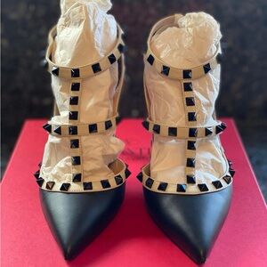 Studded Black and Tan Women's Shoes